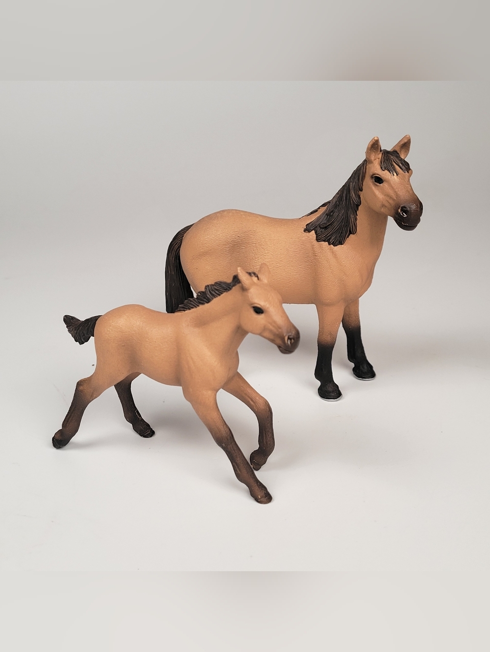 Schleich Farm World 42195 REPLACEMENT Parts - 2 Pcs Mustang Mare & Foal